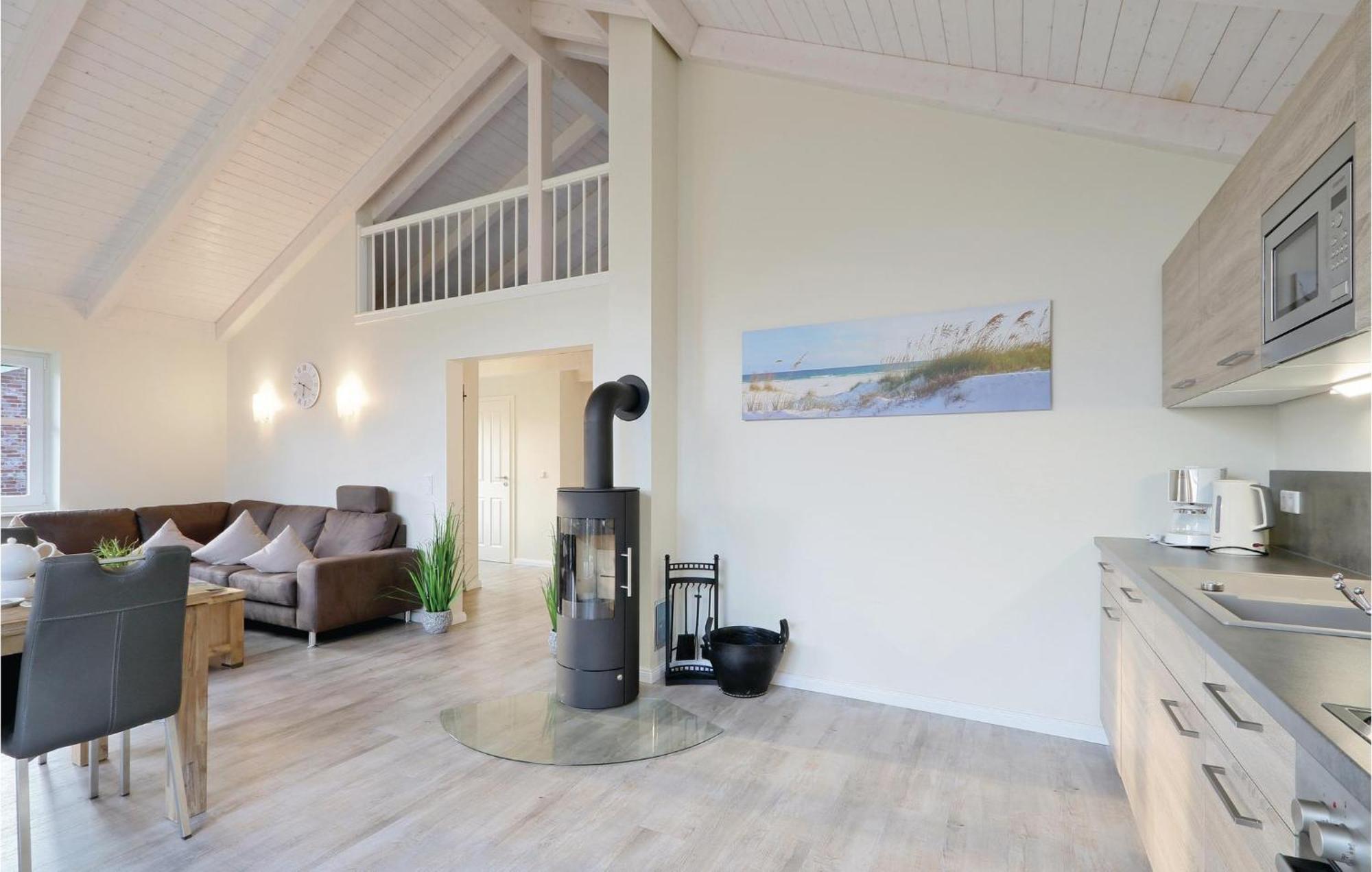 Beautiful Home In Dagebuell With Wifi Luaran gambar